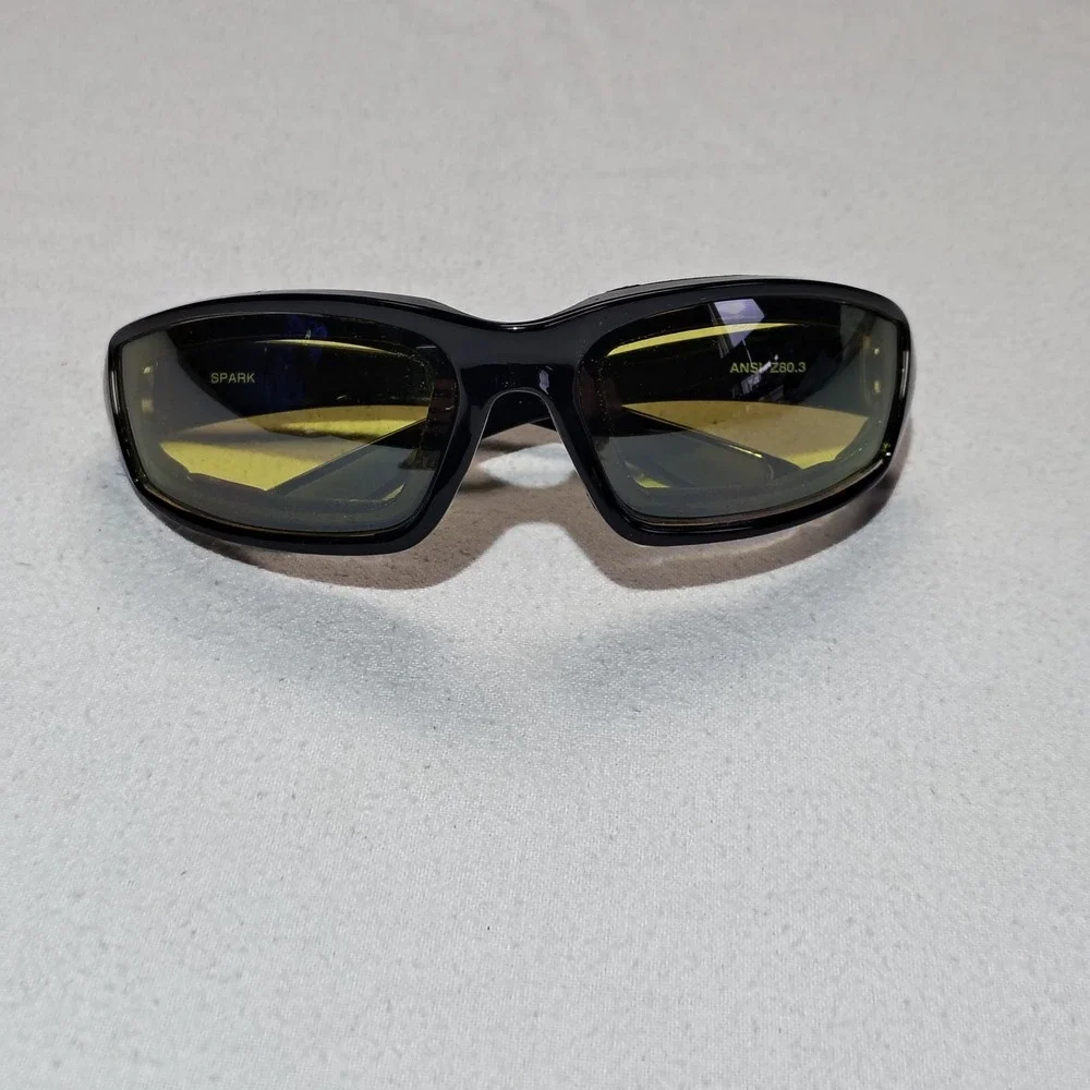 Bell Spark Sunglasses Black Yellow Tinted Padded Cycling Moto Nighttime